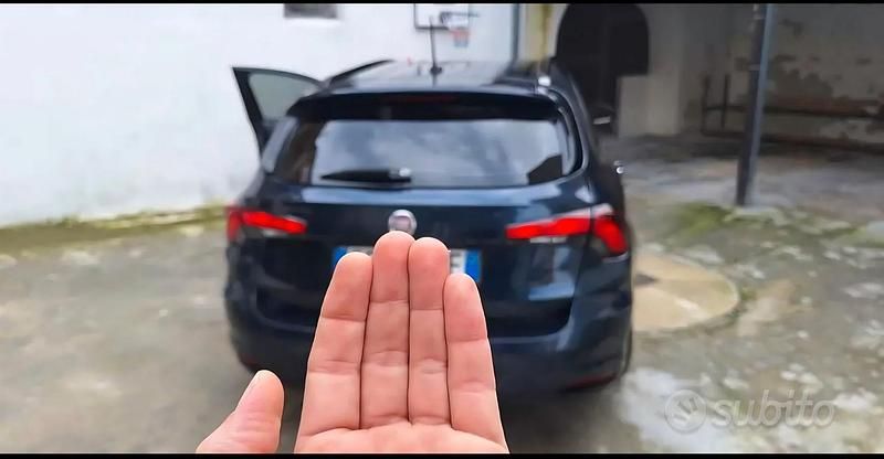Usata Fiat Tipo 120 CV (88 kW) 2018 Blu Station wagon