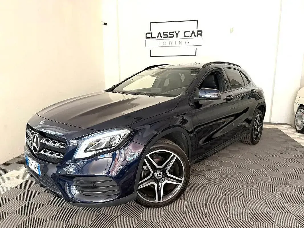 Usata Mercedes GLA200 Premium 136 CV (100 kW) 2018 Bluazzurro SUV