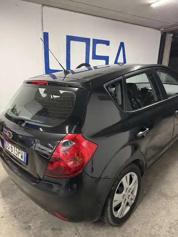 Usata Kia Ceed LX 109 CV (80 kW) 2009 Other Utilitaria