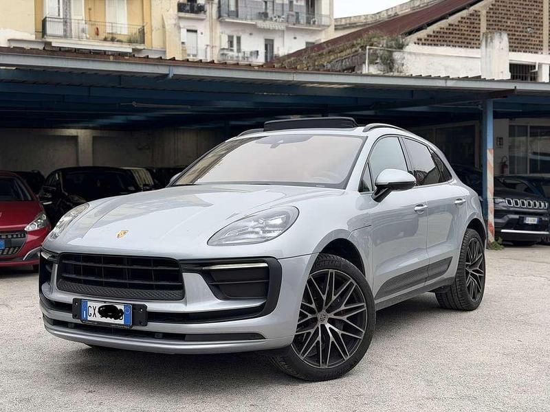 Usata Porsche Macan 265 CV (194 kW) 2024 Argento SUV