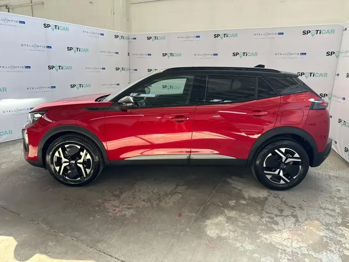 Usata Peugeot 2008 GT 131 CV (96 kW) 2024 Rosso SUV