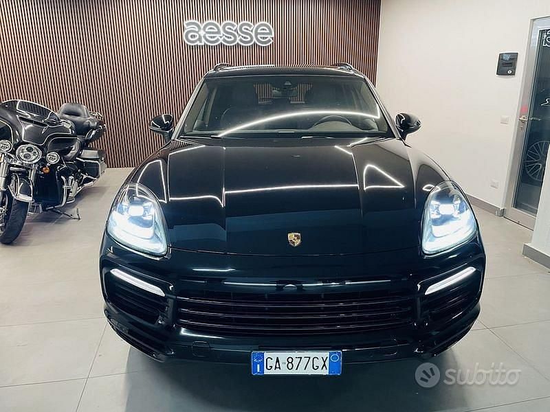 Usata Porsche Cayenne 339 CV (249 kW) 2020 Nero SUV