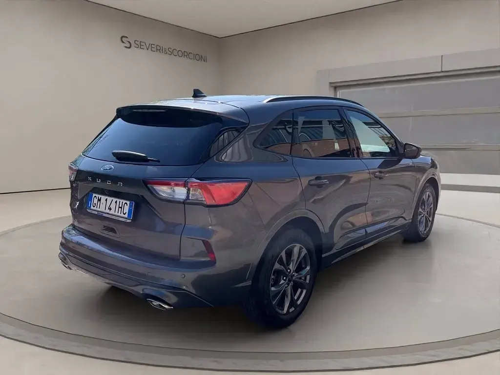 Usata Ford Kuga ST-Line 150 CV (110 kW) 2023 Grigio SUV