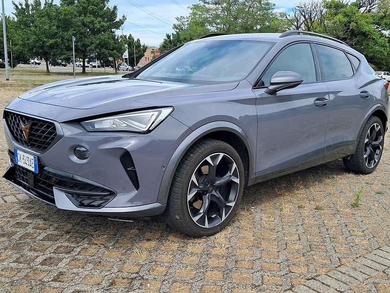 Grigio Usata 2022 Cupra Formentor SUV | 29.800 € (Molto cara) - Immagine 1/4