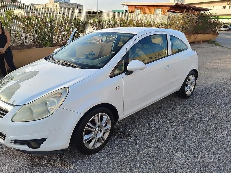 Usata Opel Corsa 69 CV (50 kW) 2007 Utilitaria