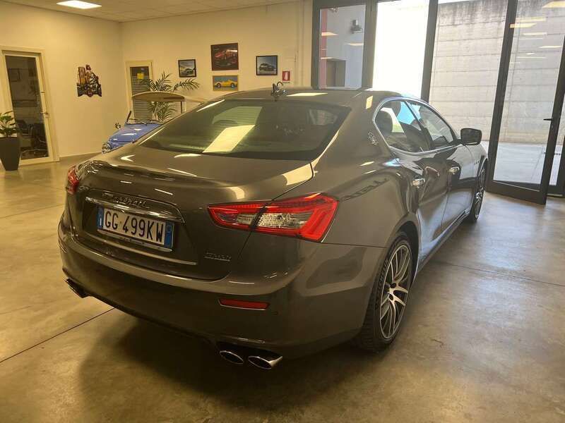 Usata Maserati Ghibli 275 CV (202 kW) 2015 Grigio Coupé