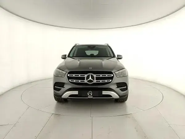 Usata Mercedes GLE300 Advanced 269 CV (197 kW) 2025 Gray SUV