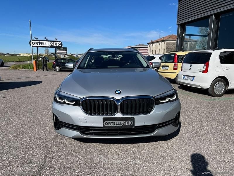 Usado BMW 520 Efficient Dynamics 190 HP (139 kW) 2021 Prateado Carrinha