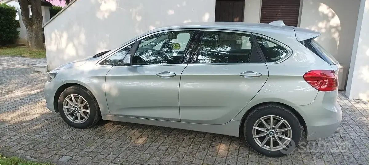 Usata BMW 216 Active Tourer 116 CV (85 kW) 2018 Grigio Monovolume