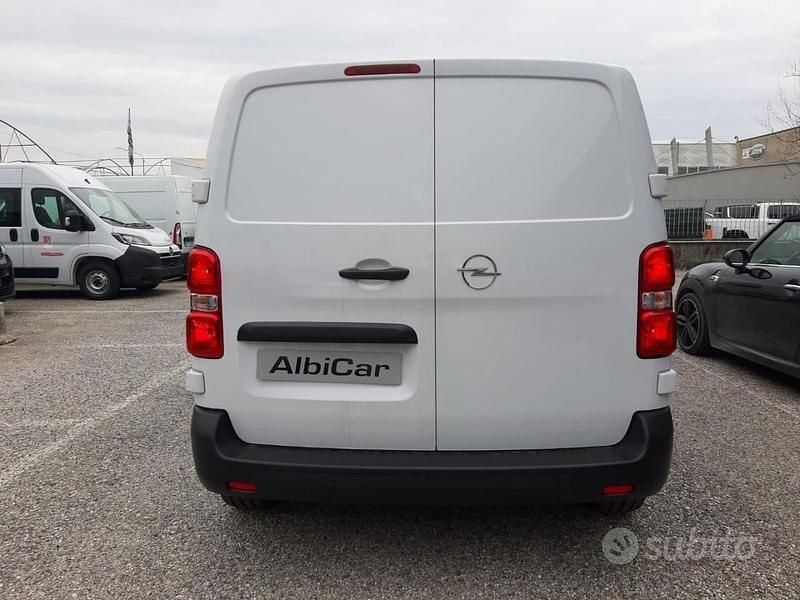 Usata Opel Vivaro S 120 CV (88 kW) 2024 Bianco Monovolume
