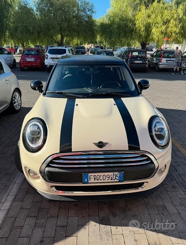 Usata Mini ONE 102 CV (75 kW) 2019 Bianco Utilitaria