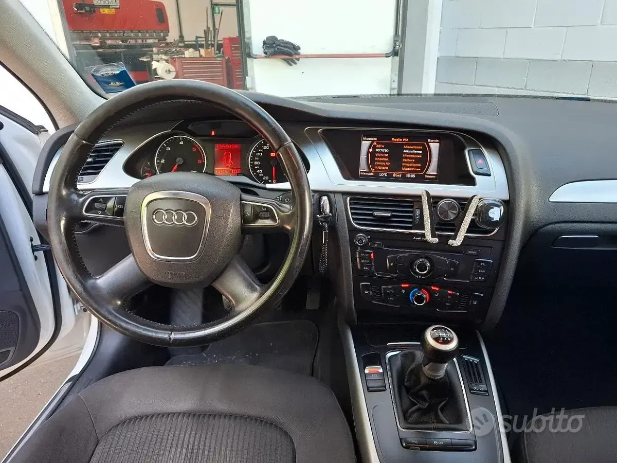 Usata Audi A4 143 CV (105 kW) 2012 Bianco Station wagon