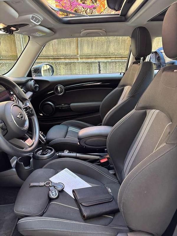 Usata Mini Cooper S 178 CV (130 kW) 2022 Argento Utilitaria