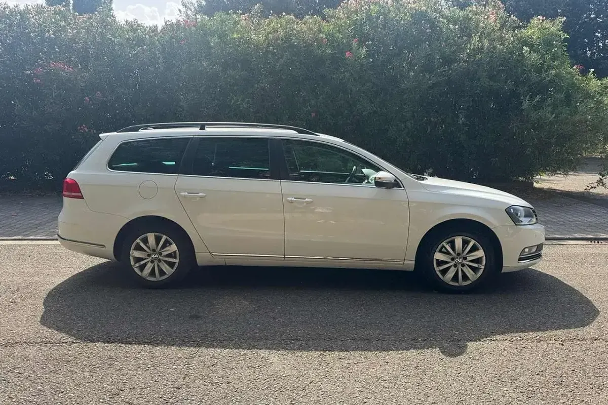 Usata VW Passat Comfortline 150 CV (110 kW) 2013 Bianco Station wagon