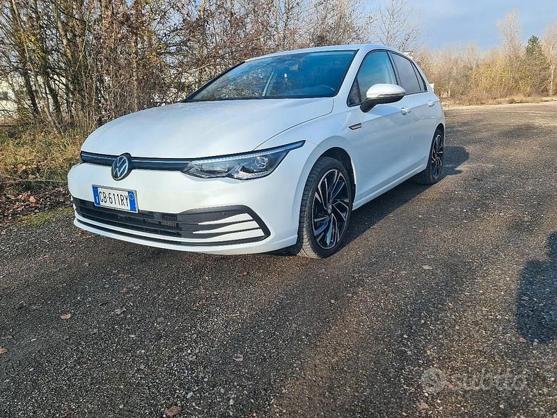 Usata VW Golf VIII 130 CV (95 kW) 2020 Bianco Berlina