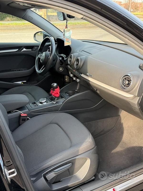 Usata Audi A3 S-Line 116 CV (85 kW) 2019 Nero Berlina