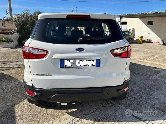 Usata Ford Ecosport Titanium 95 CV (69 kW) 2017 Bianco SUV