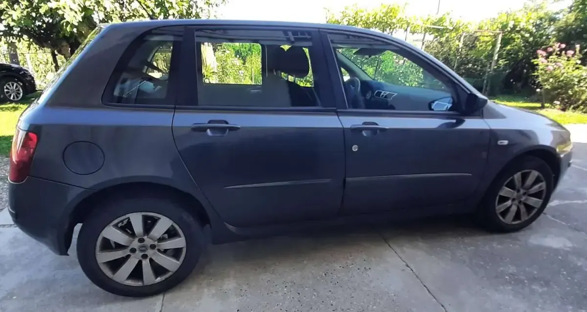 Usata Fiat Stilo Dynamic 120 CV (88 kW) 2006 Grigio Berlina