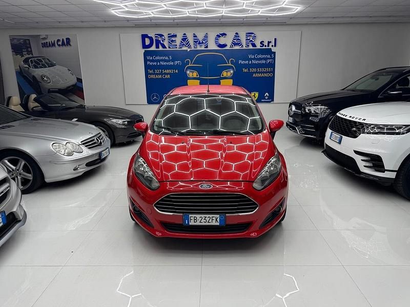Usata Ford Fiesta 95 CV (69 kW) 2015 Rosso Berlina