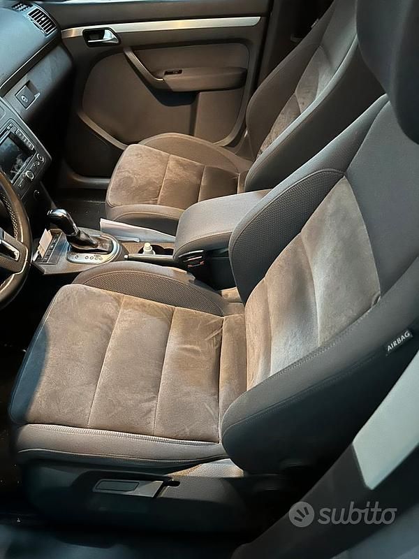 Usata VW Touran 140 CV (102 kW) 2013 Grigio Monovolume