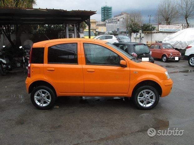 Usata Fiat Panda 70 CV (51 kW) 2009 Giallo Utilitaria