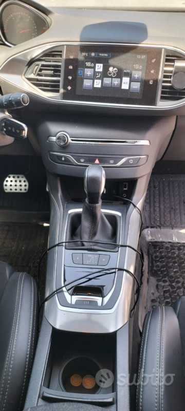Usato 2015 Peugeot 308 2.0 Diesel 150 CV (12.500 €)