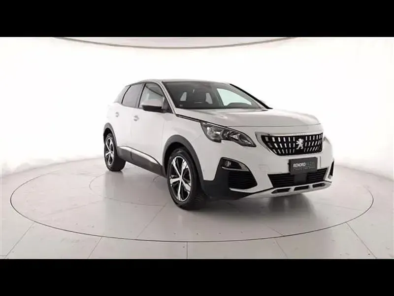 Usata Peugeot 3008 Allure 131 CV (96 kW) 2019 Bianco SUV