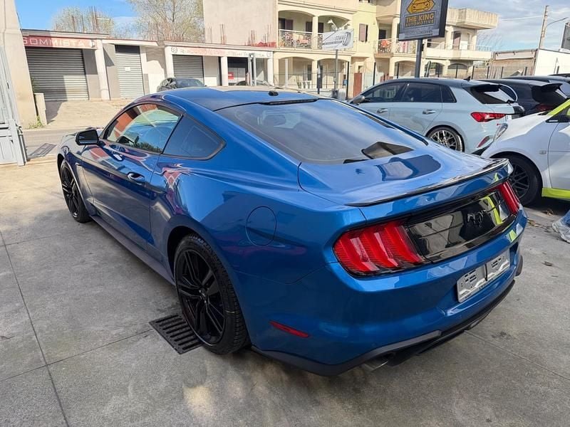 Usata Ford Mustang Fastback 314 CV (230 kW) 2019 Blu Coupé