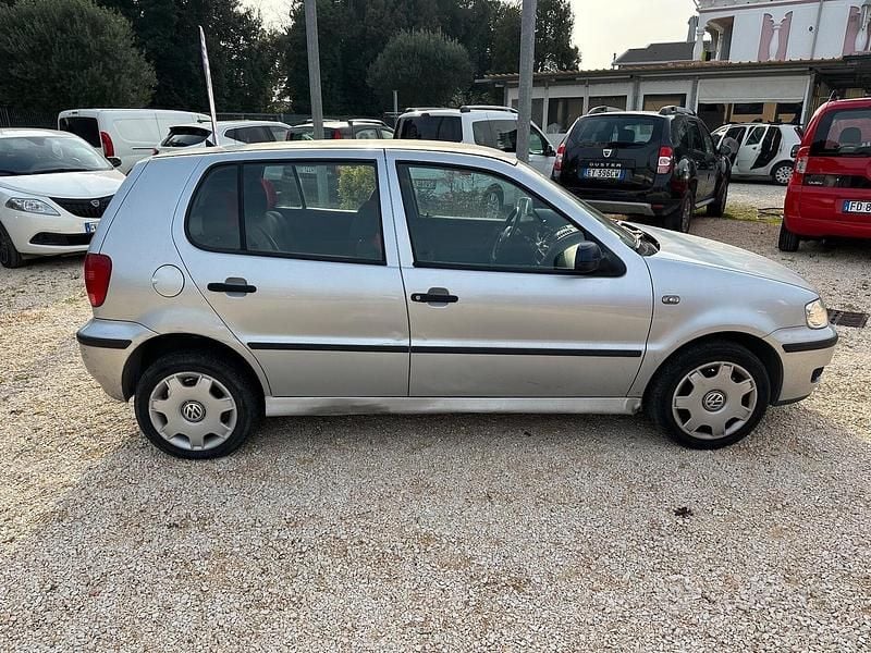 Usata VW Polo 59 CV (43 kW) 2000 Grigio Berlina