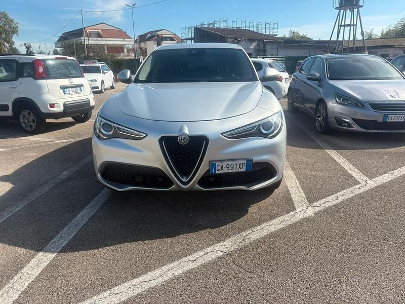 Usata Alfa Romeo Stelvio Super 190 CV (139 kW) 2020 Argento SUV