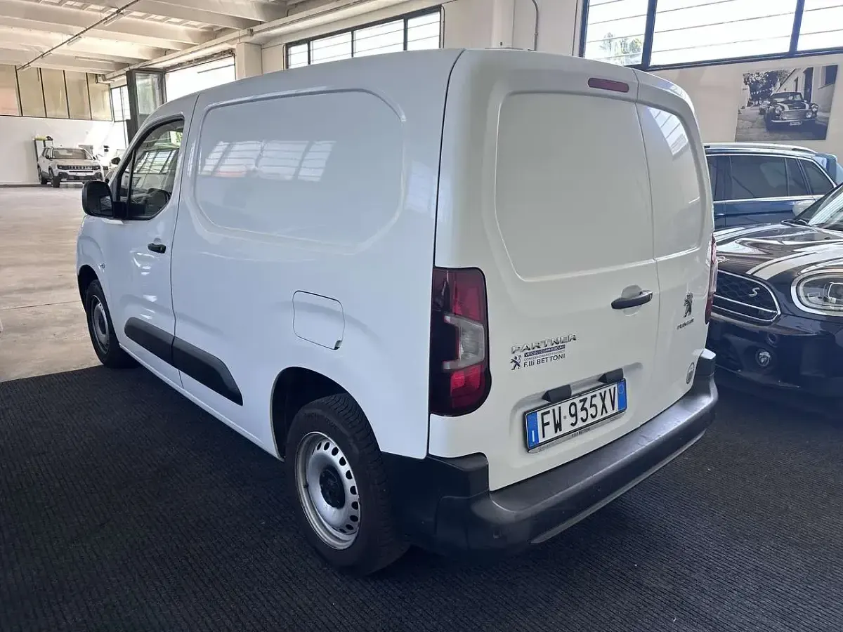 Usata Peugeot Partner 99 CV (72 kW) 2019 Bianco Monovolume