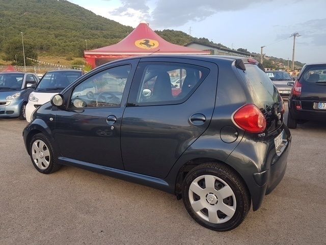 Peugeot 107 toyota aygo
