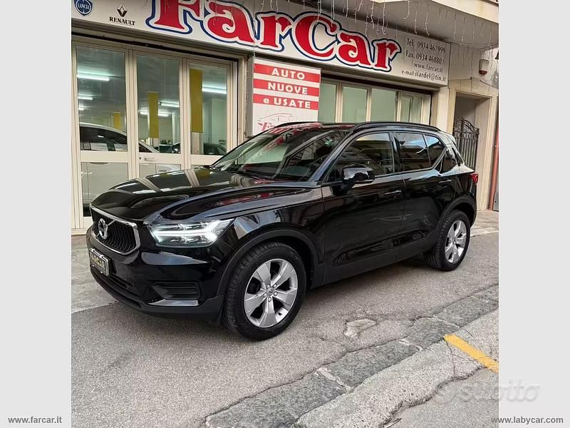 Usata Volvo XC40 Momentum 150 CV (110 kW) 2020 Nero SUV