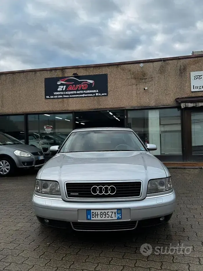 Usata Audi A8 179 CV (131 kW) 2000 Grigio Berlina
