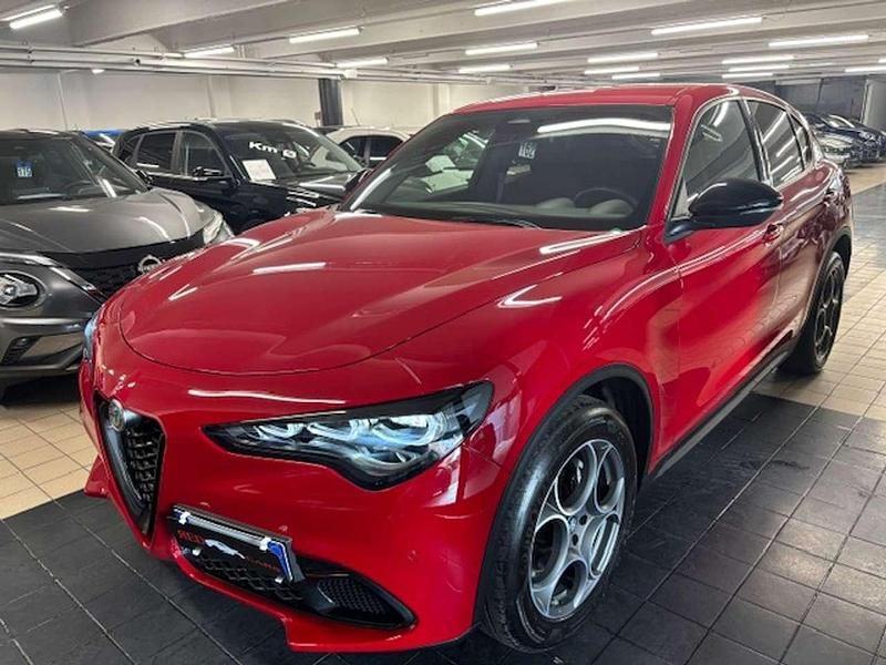 Usata Alfa Romeo Stelvio Sprint 160 CV (117 kW) 2024 Rosso SUV