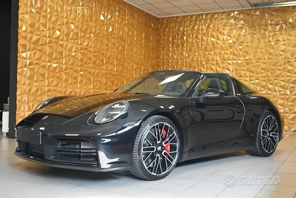 Usata Porsche 911 Targa 4S 480 CV (353 kW) 2026 Cabrio