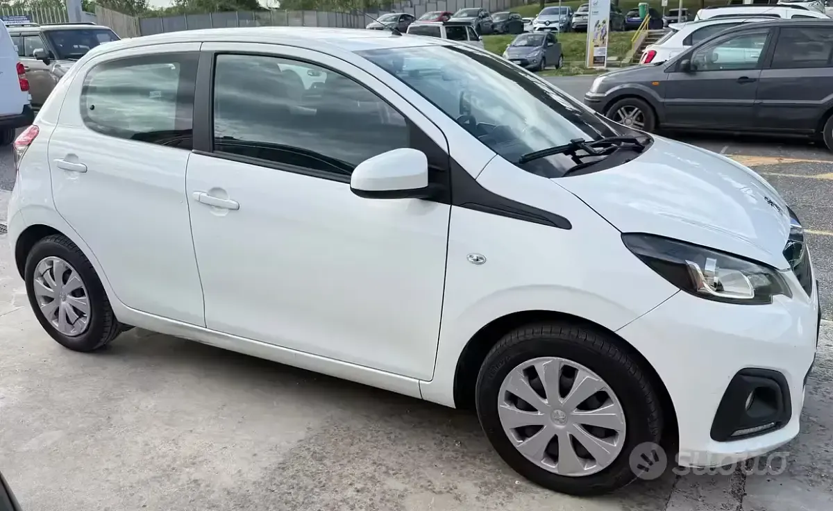 Usata Peugeot 108 Active 69 CV (50 kW) 2016 Bianco Utilitaria