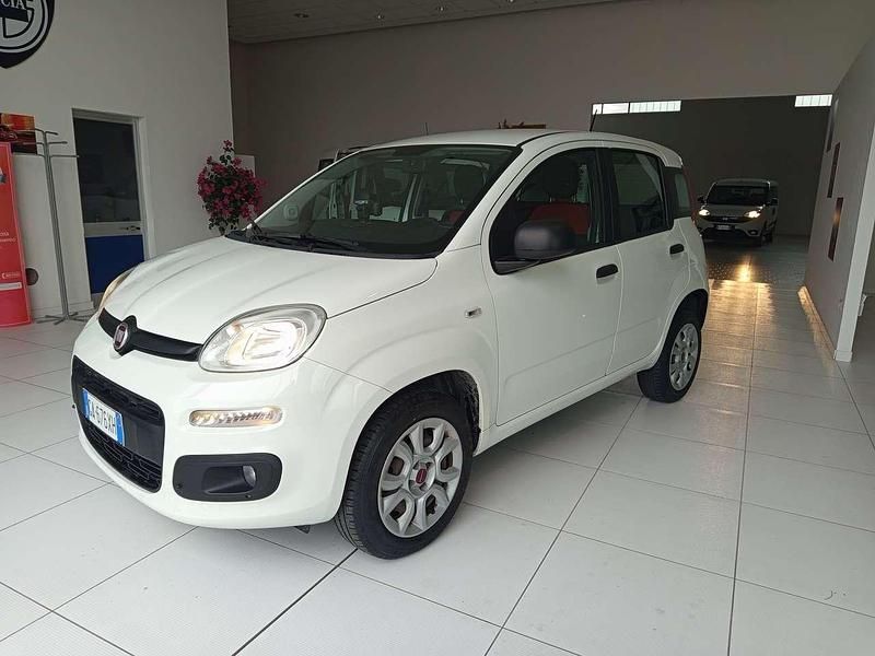 Usata Fiat Panda Lounge 71 CV (52 kW) 2020 Bianco perla Utilitaria