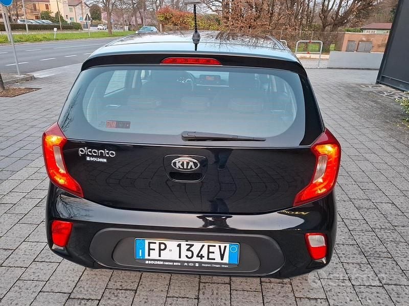 Usata Kia Picanto GT-Line 67 CV (49 kW) 2018 Nero Utilitaria