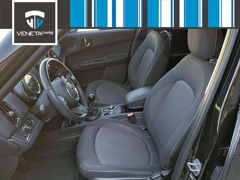 Usata Mini Black Pepper Countryman Pepper 102 CV (75 kW) 2022 Nero midnight SUV