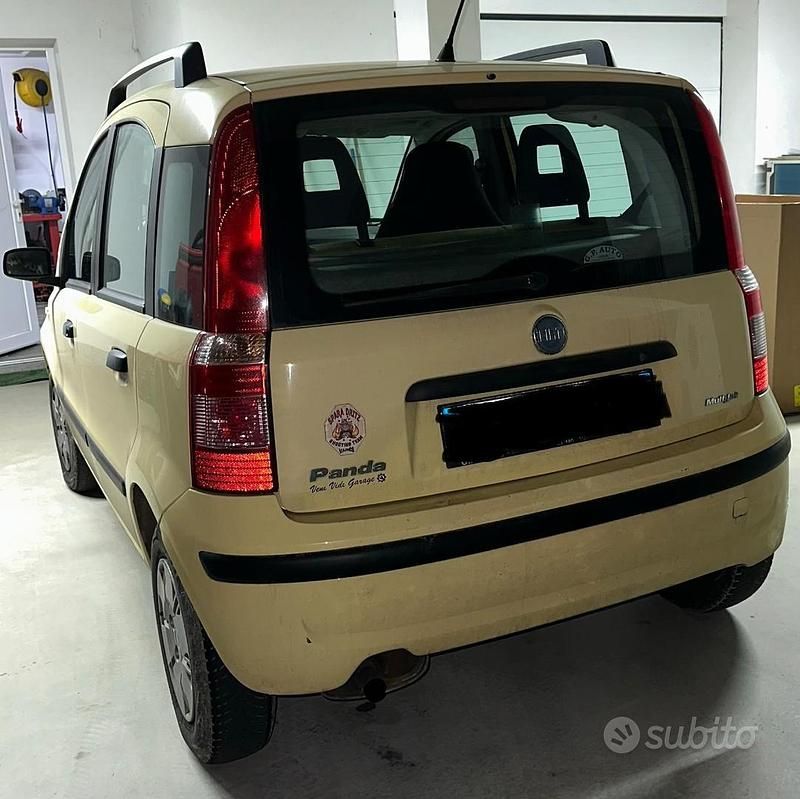 Usata Fiat Panda 69 CV (50 kW) 2003 Giallo Utilitaria