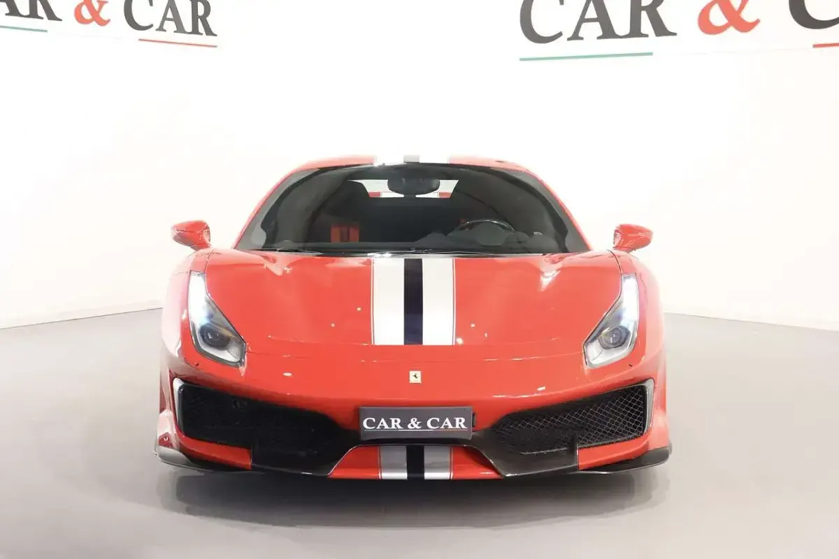 Usata Ferrari 488 721 CV (530 kW) 2019 Rosso Coupé