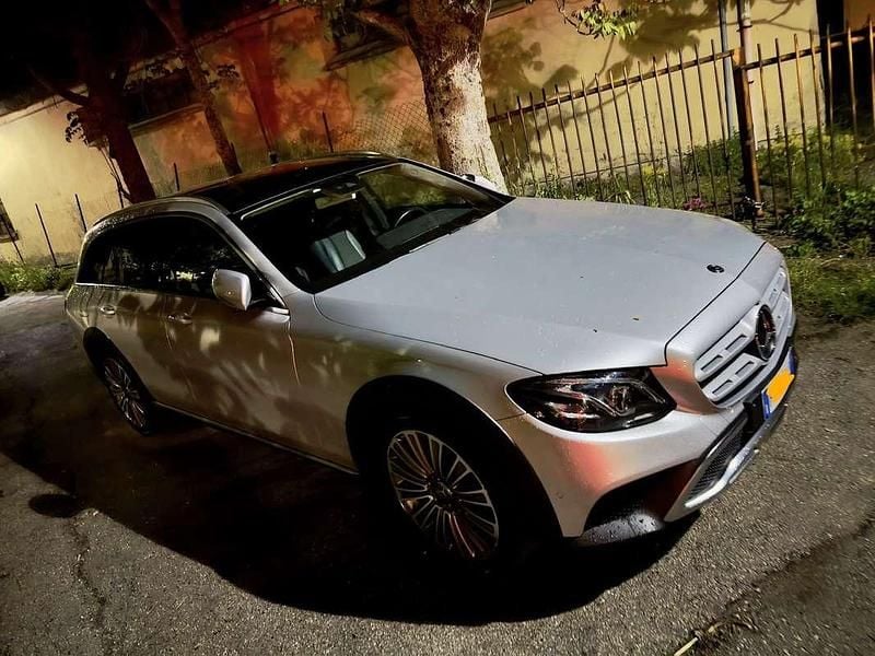 Usata Mercedes E220 All-Terrain Premium 194 CV (142 kW) 2018 Grigio Station wagon