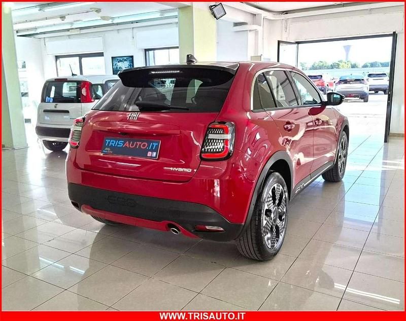 Usata Fiat 600 La Prima 101 CV (74 kW) 2024 Rosso SUV
