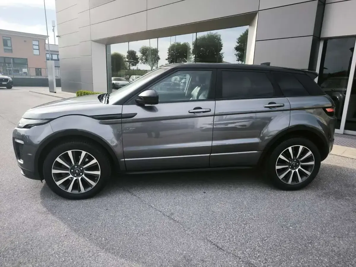 Usata Land Rover Range Rover evoque 179 CV (131 kW) 2018 Grigio SUV