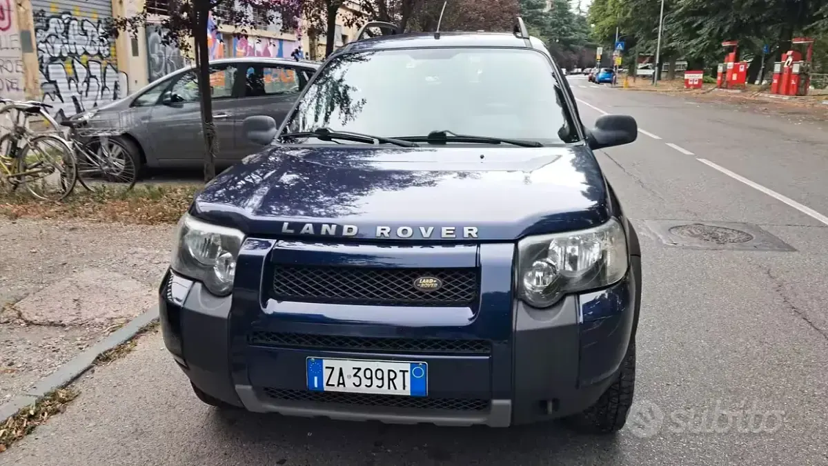 Usata Land Rover Freelander 111 CV (81 kW) 2004 Bluazzurro SUV