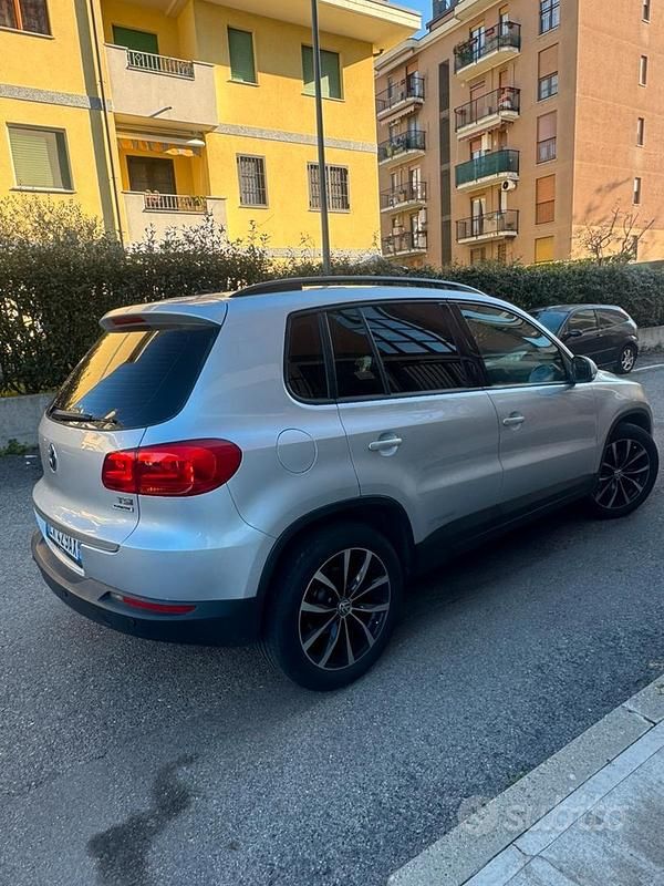 Usata VW Tiguan Trendline 122 CV (89 kW) 2014 Grigio SUV