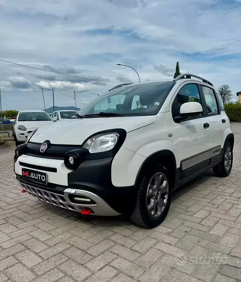 Usata Fiat Panda Cross Cross 69 CV (50 kW) 2018 Bianco Utilitaria