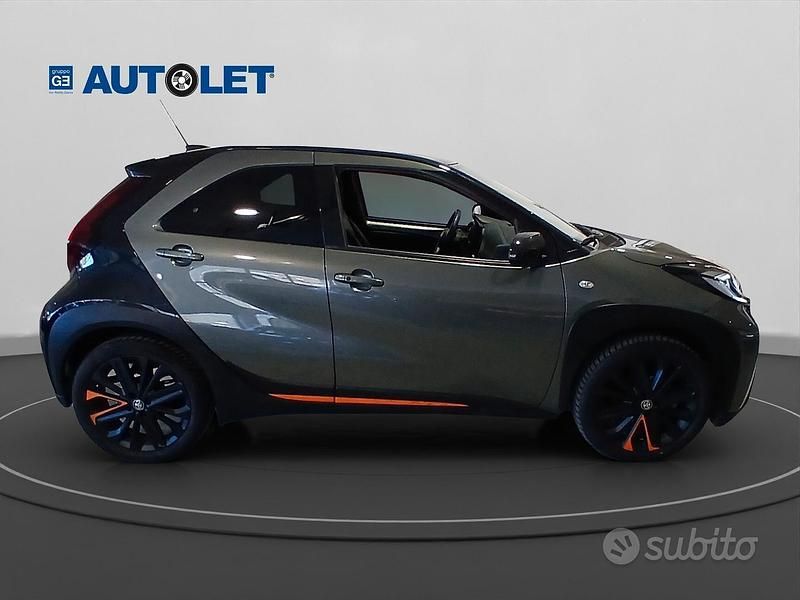 Usata Toyota Aygo X Limited 72 CV (52 kW) 2022 Verde SUV