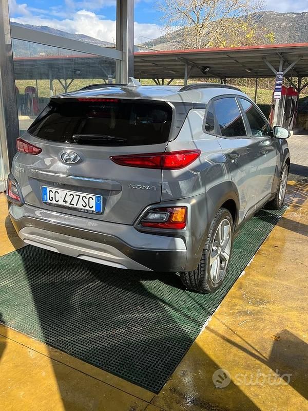 Usata Hyundai Kona 120 CV (88 kW) 2020 Grigio SUV